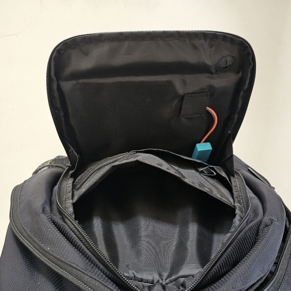 Preferred Nation Outdoor Black Solar Travel Commute Backpack - Picture 7 of 11